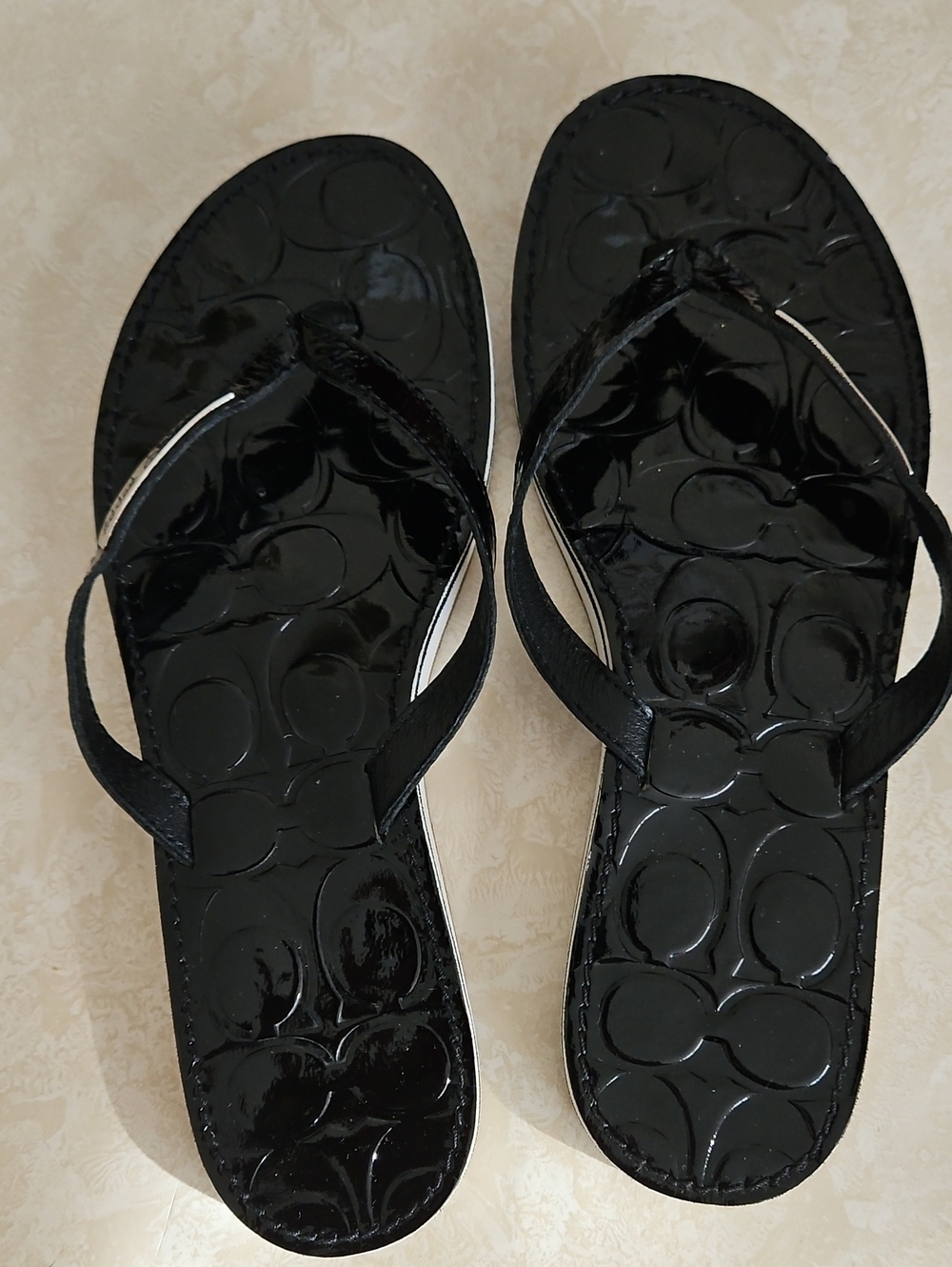 Coach Poppy Wilma Black Patent Leather Thong Flip Flops, Size 8.5B. - Picture 5 of 12